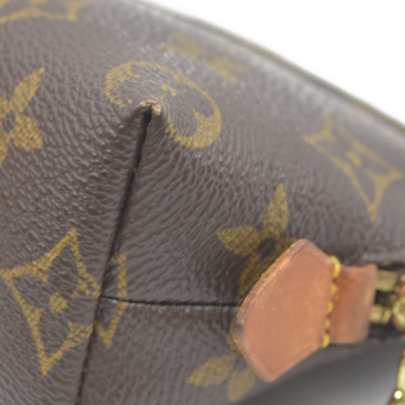 CONSIGNMENT AUCTION $600 Louis Vuitton  Monogram Cosmetic Pouch