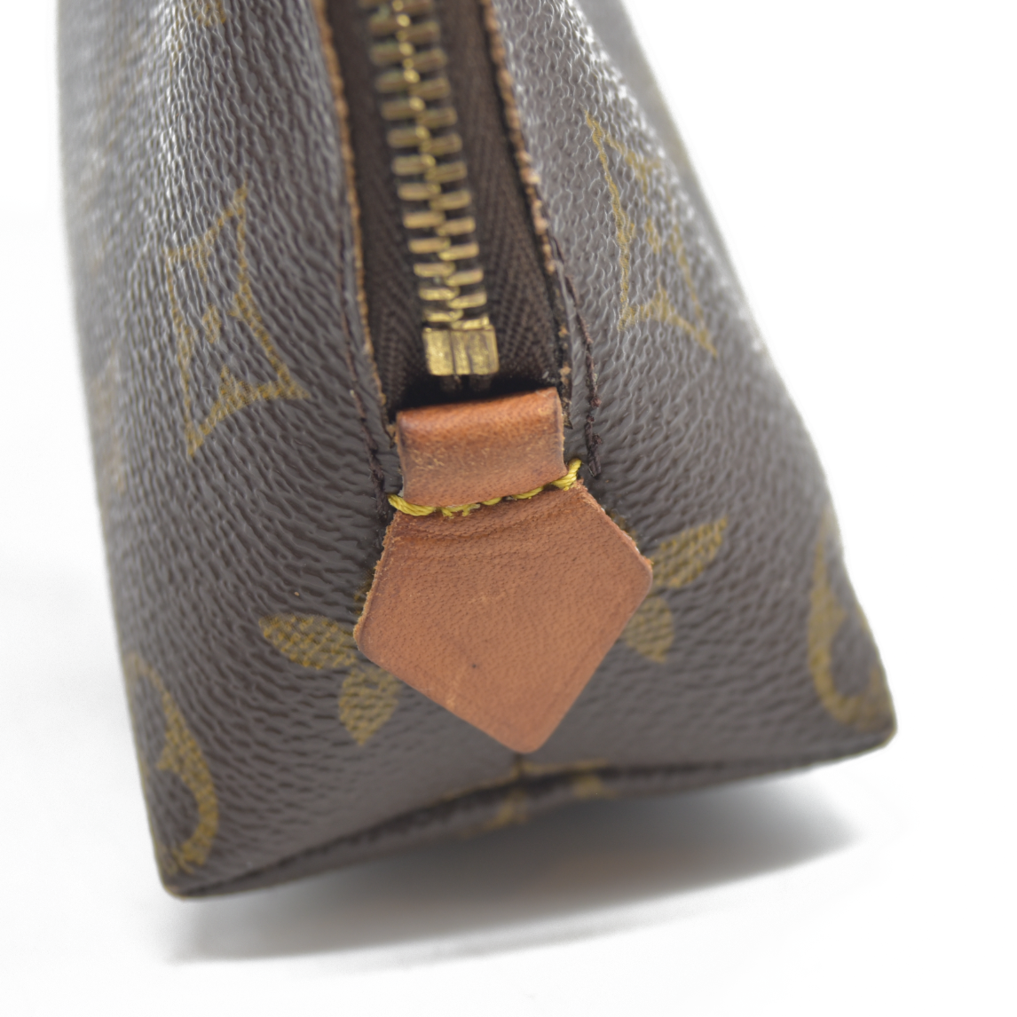 CONSIGNMENT AUCTION $600 Louis Vuitton  Monogram Cosmetic Pouch