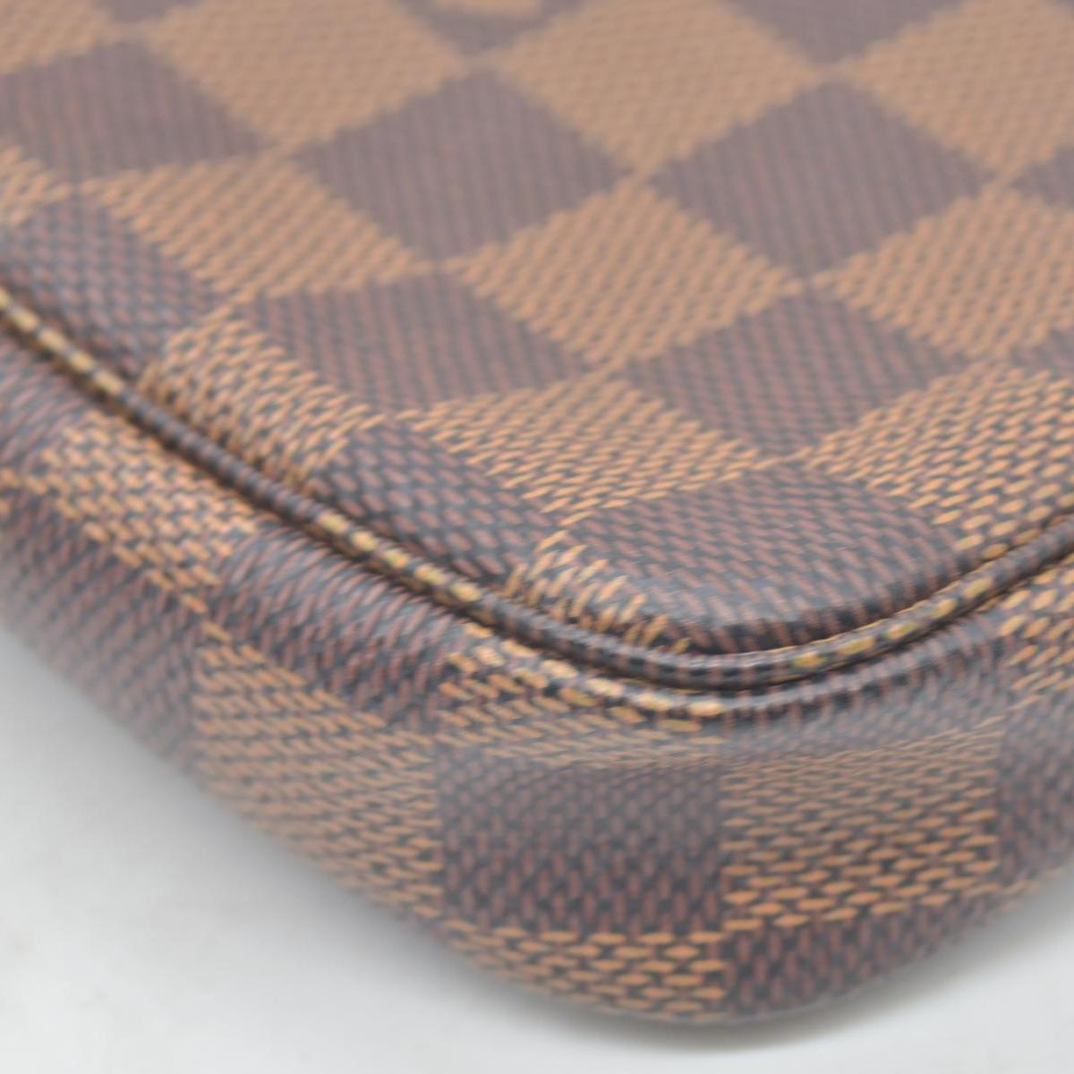 $825 Louis Vuitton Damier Ebene Mini Pochette Accessories SF0241