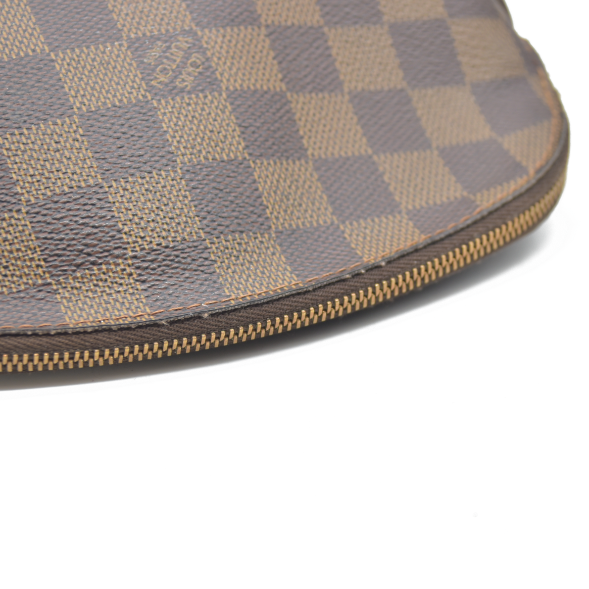 CONSIGNMENT AUCTION $600 Louis Vuitton  Damier Ebene Cosmetic Pouch