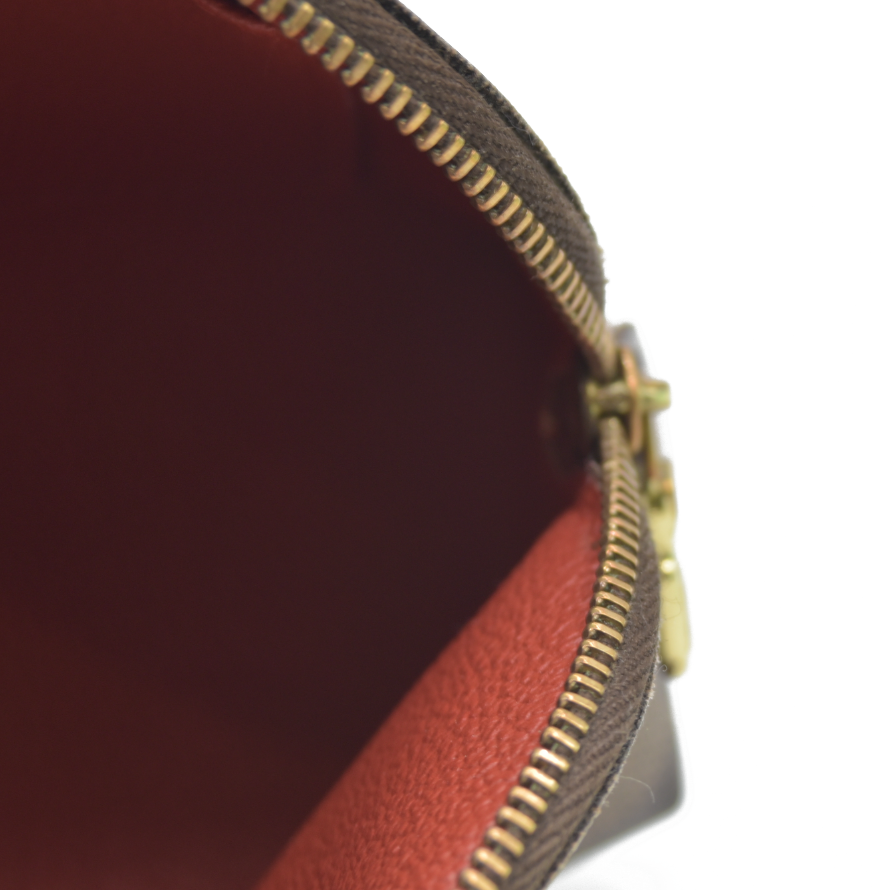 CONSIGNMENT AUCTION $600 Louis Vuitton  Damier Ebene Cosmetic Pouch