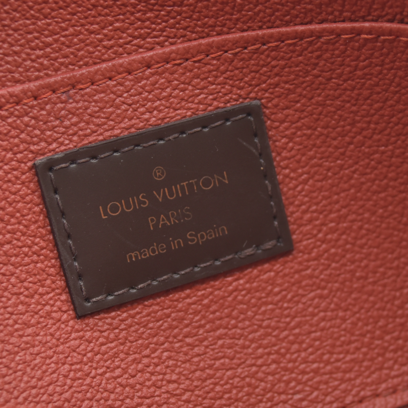 CONSIGNMENT AUCTION $600 Louis Vuitton  Damier Ebene Cosmetic Pouch