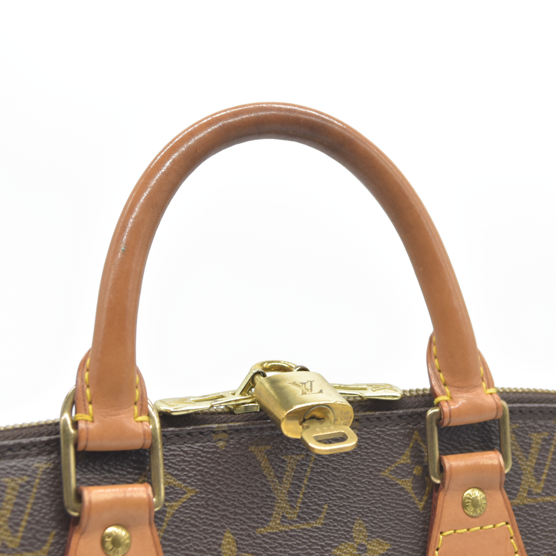 CONSIGNMENT AUCTION $2090 Louis Vuitton  Monogram Alma PM FL0062