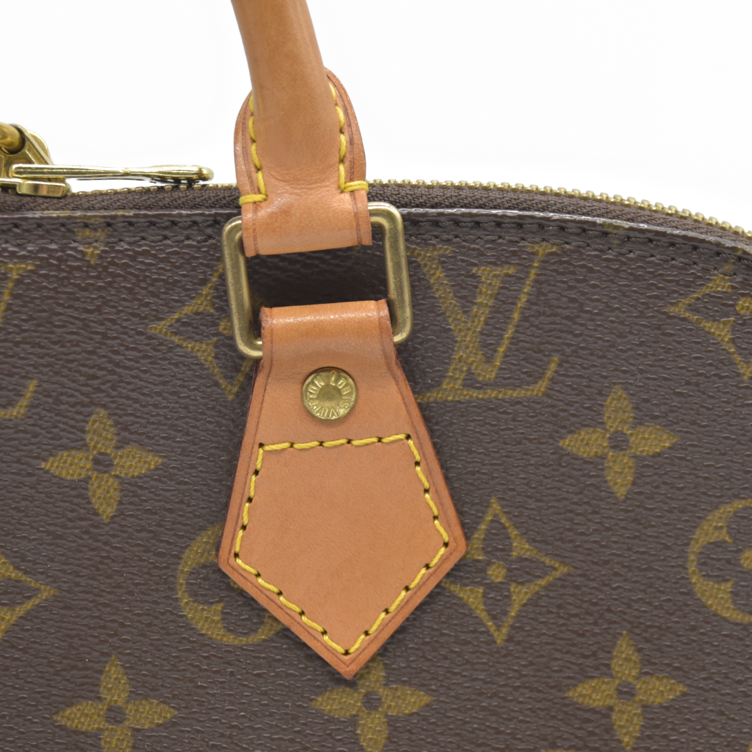 CONSIGNMENT AUCTION $2090 Louis Vuitton  Monogram Alma PM FL0062