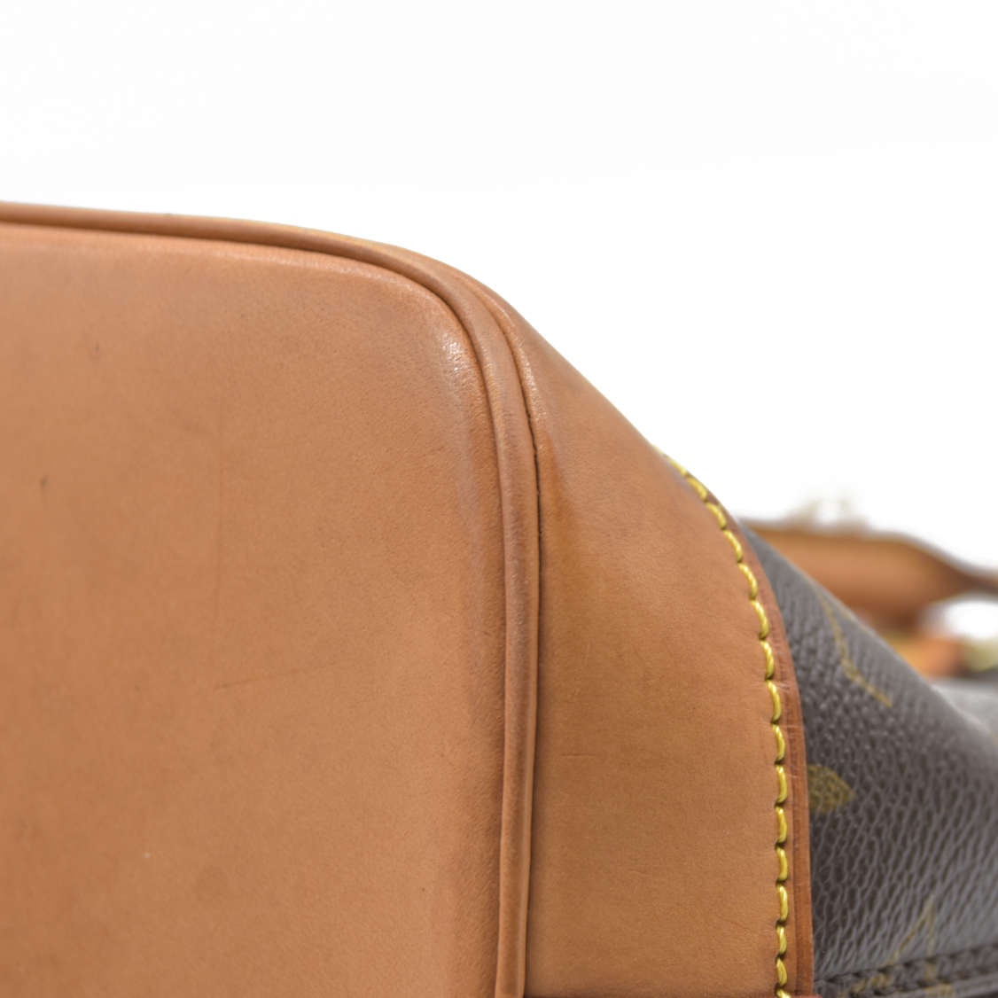 CONSIGNMENT AUCTION $2090 Louis Vuitton  Monogram Alma PM FL0062