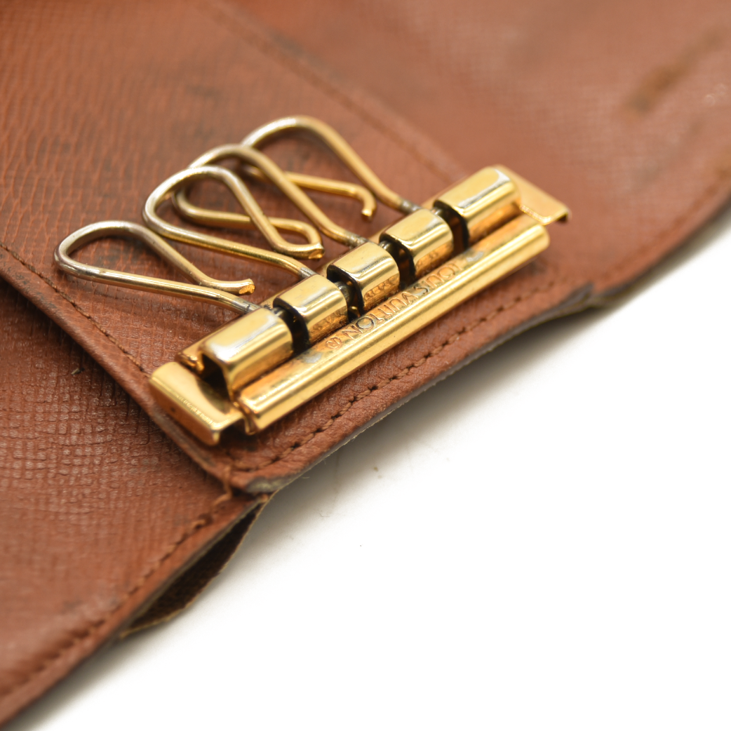 Louis Vuitton  Monogram 4 Key Multicles Holder TH0996