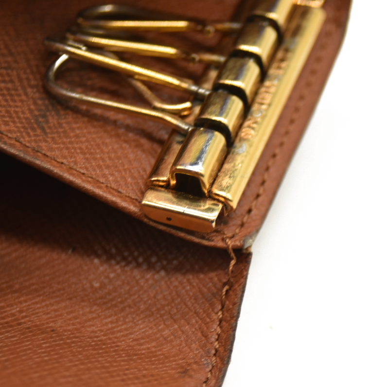 Louis Vuitton  Monogram 4 Key Multicles Holder TH0996