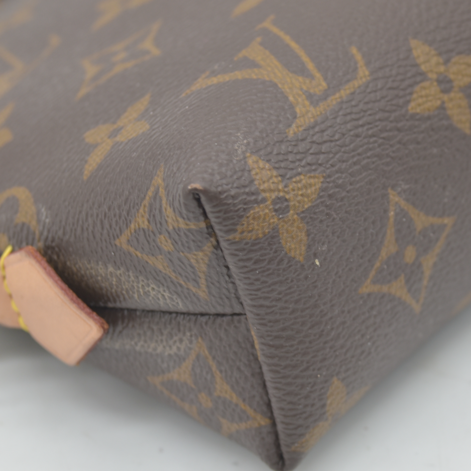 Louis Vuiiton Monogram Cosmetic Pouch GM SR0280