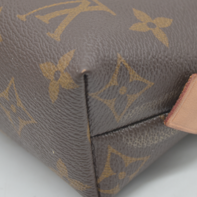 Louis Vuiiton Monogram Cosmetic Pouch GM SR0280