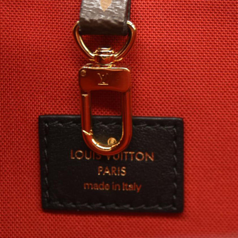 Louis Vuitton  Reverse Monogram Giant Onthego MM RFID/FP0250