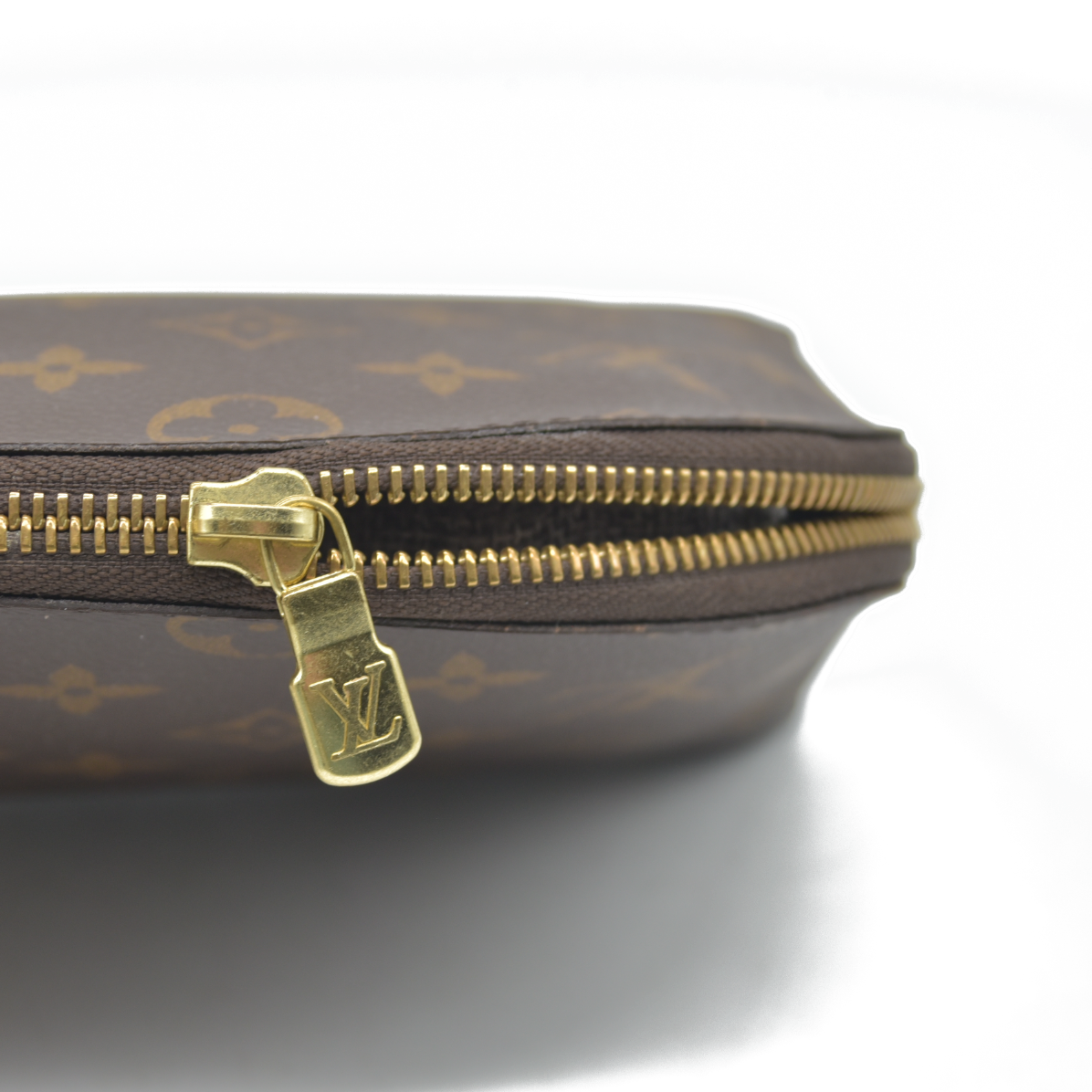 Louis Vuiiton Monogram Cosmetic Pouch GM SR0280