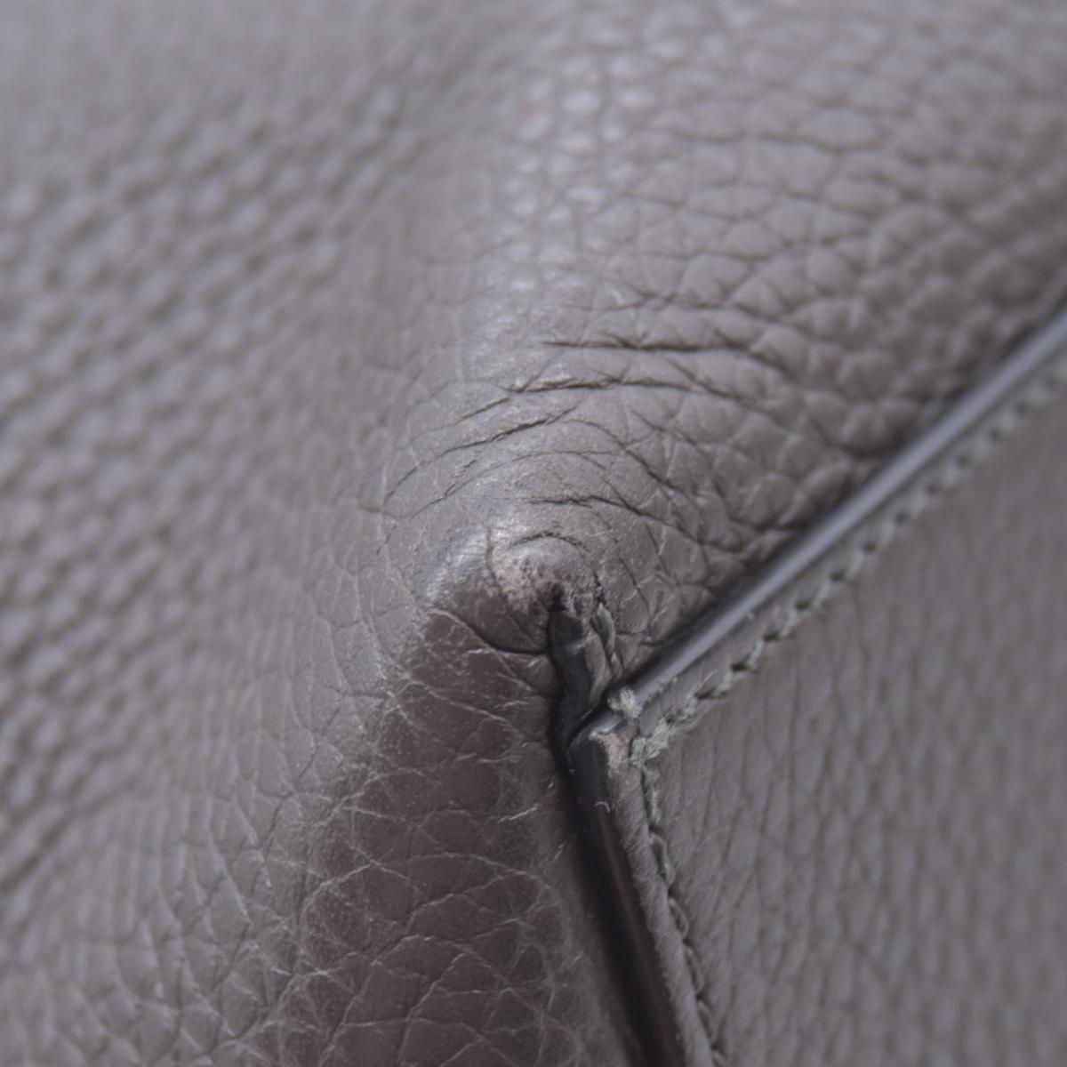 $1850 Valentino Garavani Grained Calfskin Small Rockstud Shoulder Tote Grey