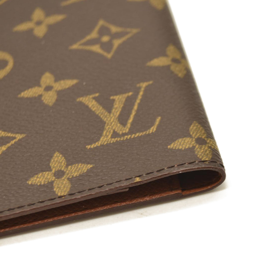 LOUIS VUITTON Monogram Passport Cover MI0925