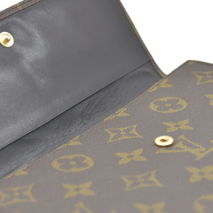 AUCTION $620 Louis Vuitton  Monogram Porte Tresor Wallet