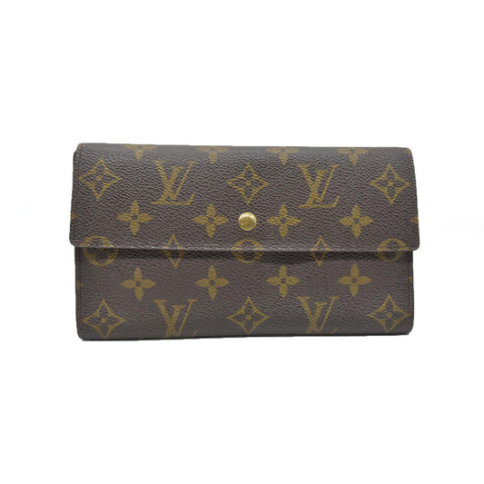 AUCTION $725 Louis Vuitton Monogram Trifold Sarah Wallet