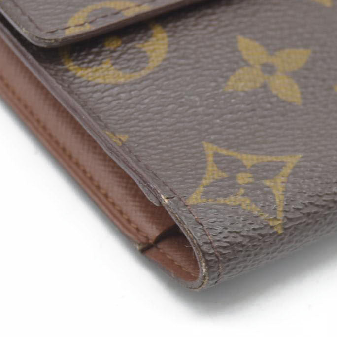 AUCTION $725 Louis Vuitton Monogram Trifold Sarah Wallet