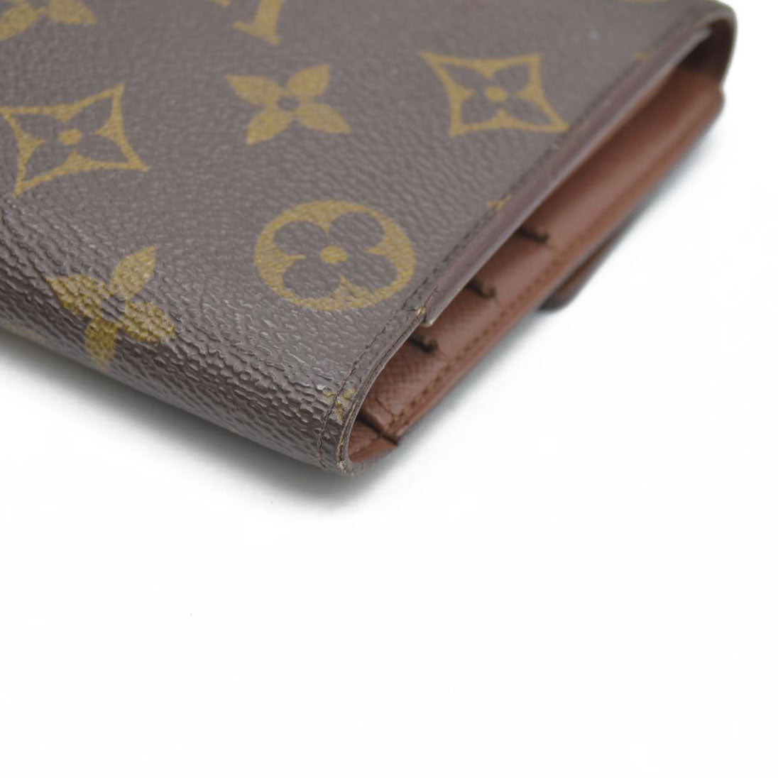 AUCTION $725 Louis Vuitton Monogram Trifold Sarah Wallet