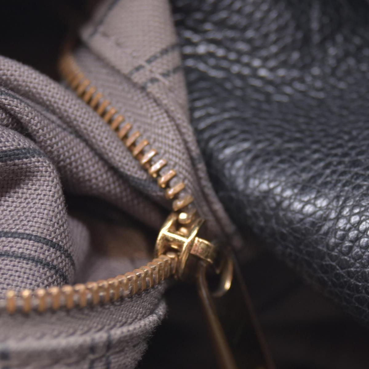 $3800 2016 Louis Vuitton Empreinte Artsy MM Black CA4196