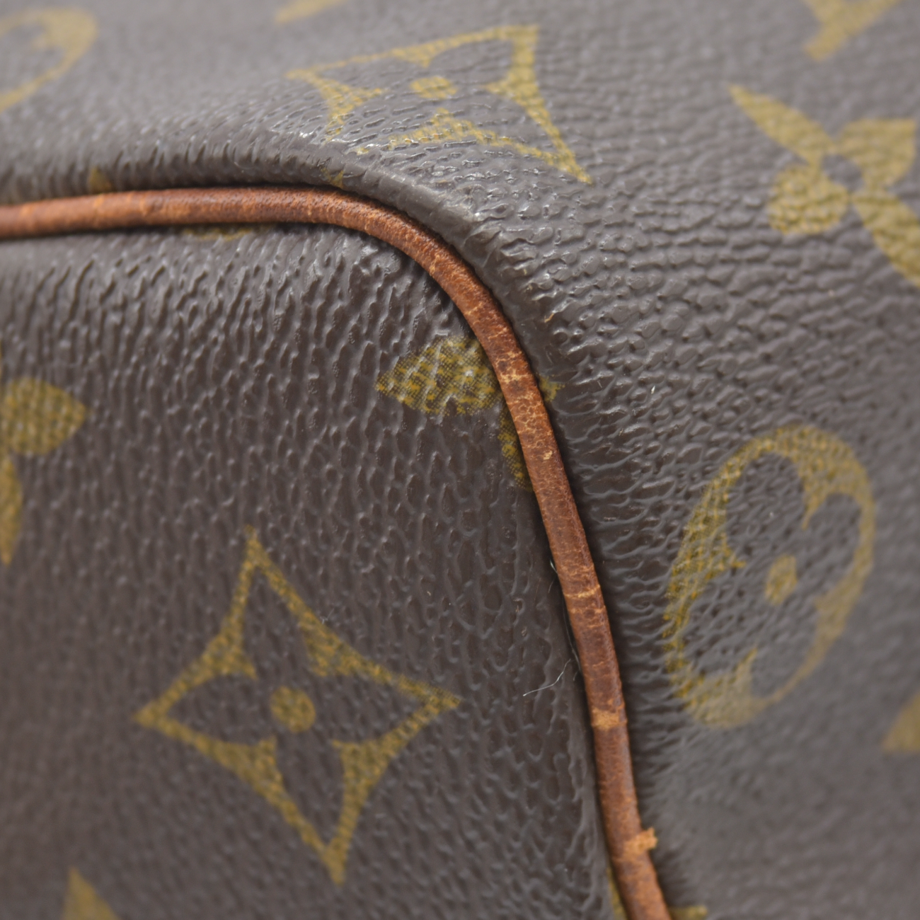 $1490 1991 Louis Vuitton Monogram Speedy 25 MI0911