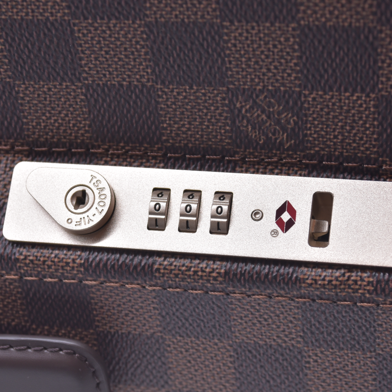 $3550 Louis Vuitton Damier Ebene Horizon 55 RFID