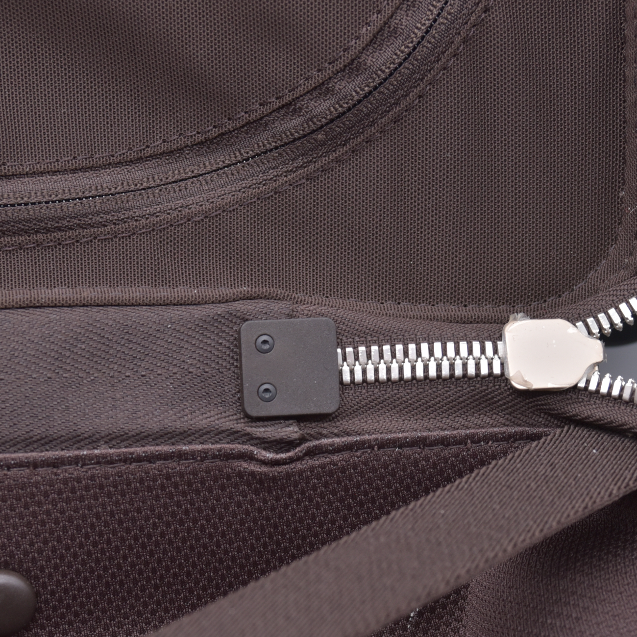 $3550 Louis Vuitton Damier Ebene Horizon 55 RFID