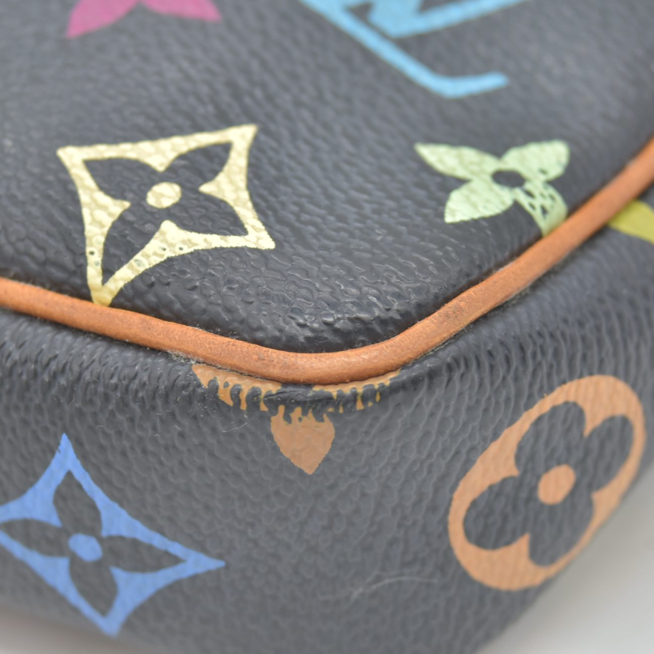 $1490 2003 Louis Vuitton Monogram Multicolor Pochette Accessories Black SL0093
