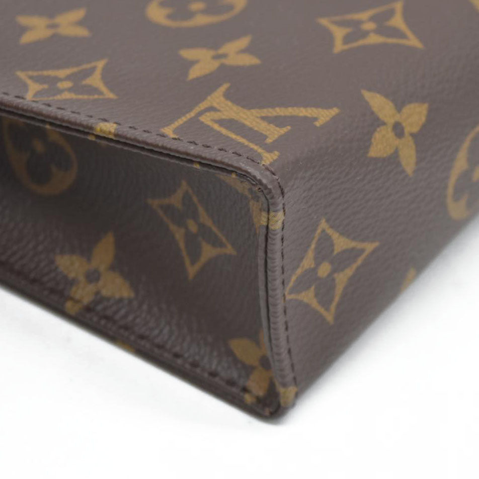 $1690 Louis Vuitton  Monogram Toiletry Pouch 19 Red