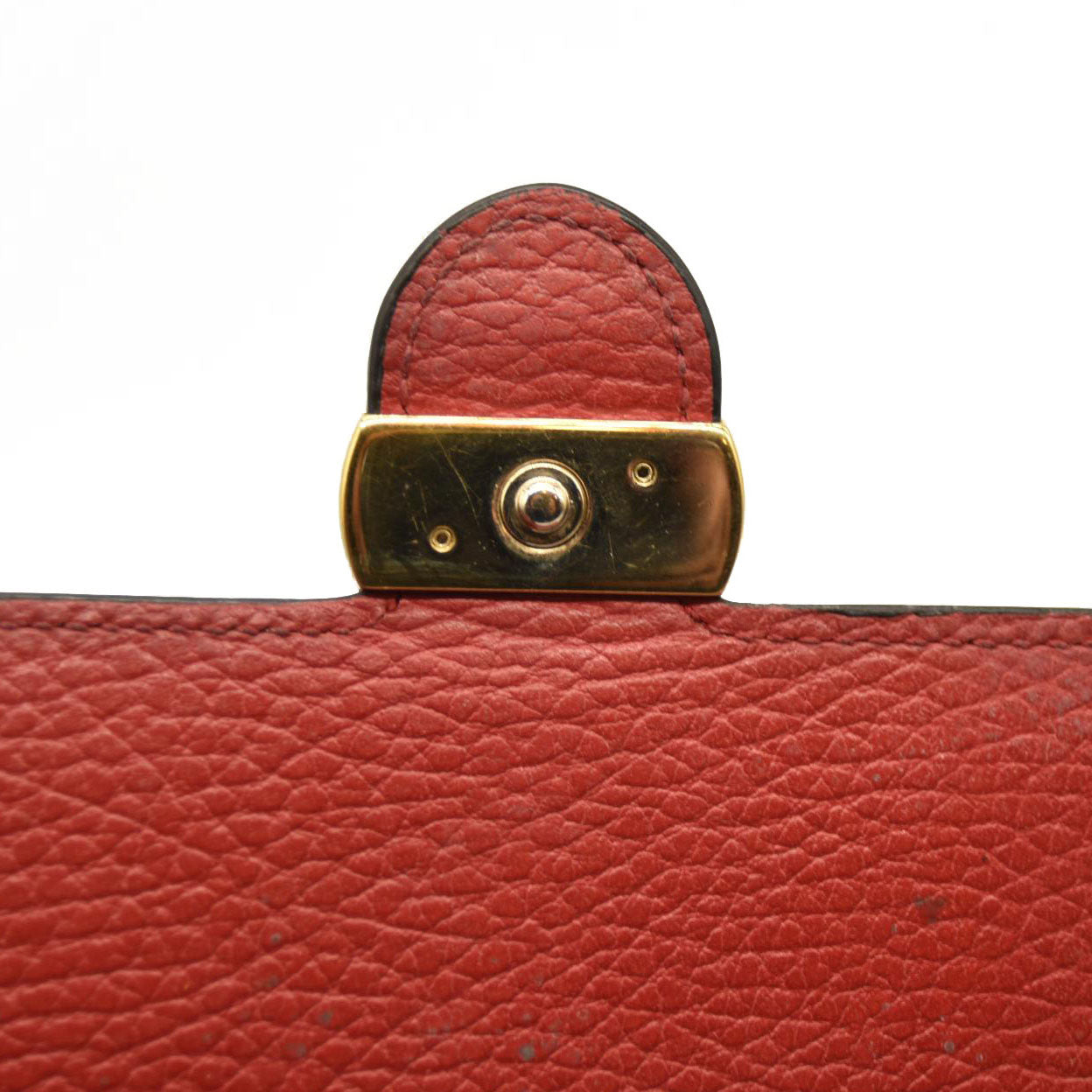 AUCTION $1290 Gucci  Dollar Calfskin Interlocking G Chain Wallet Red