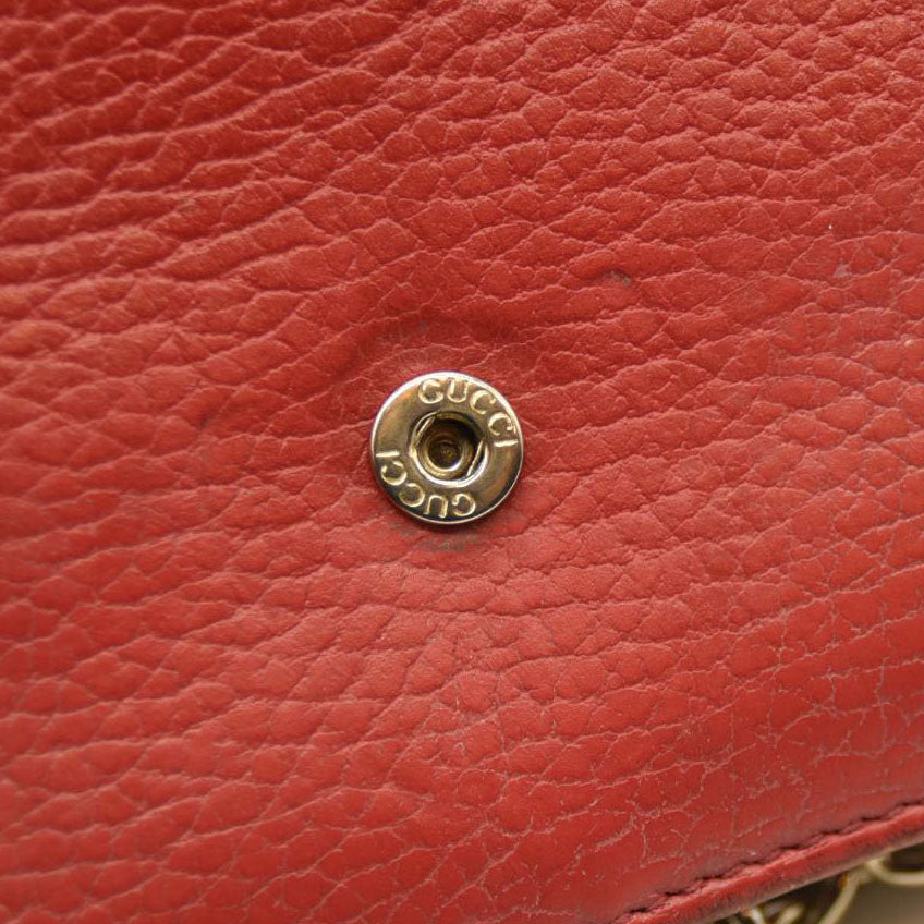 AUCTION $1290 Gucci  Dollar Calfskin Interlocking G Chain Wallet Red