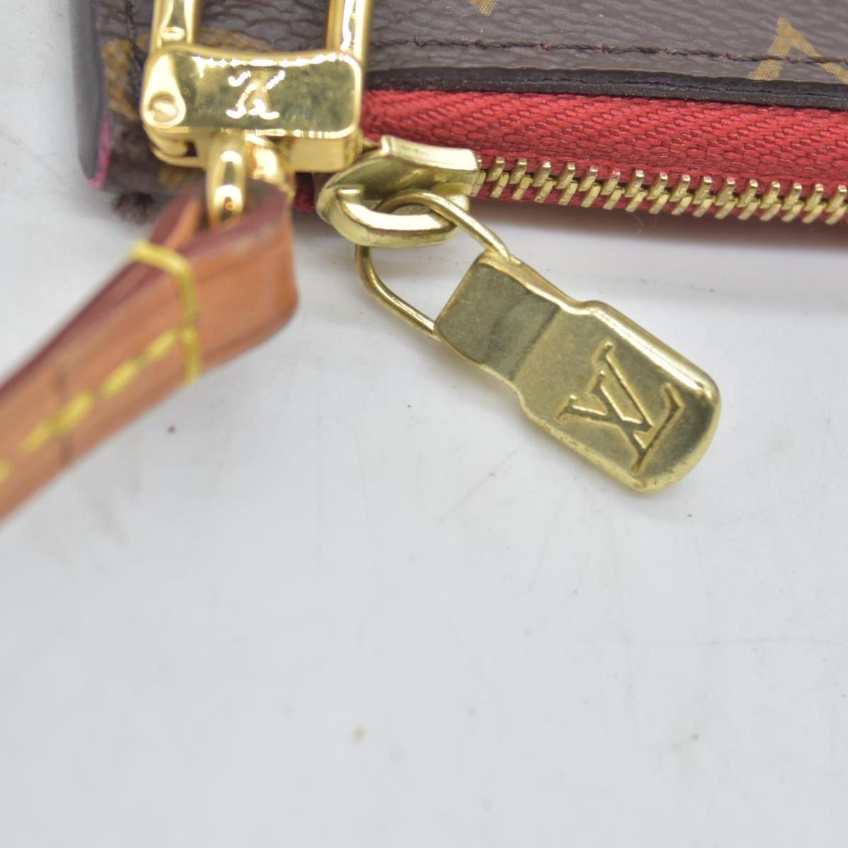 $600 Louis Vuitton Neverfull MM Monogram Mid Size Cherry Red Pochette SD2149