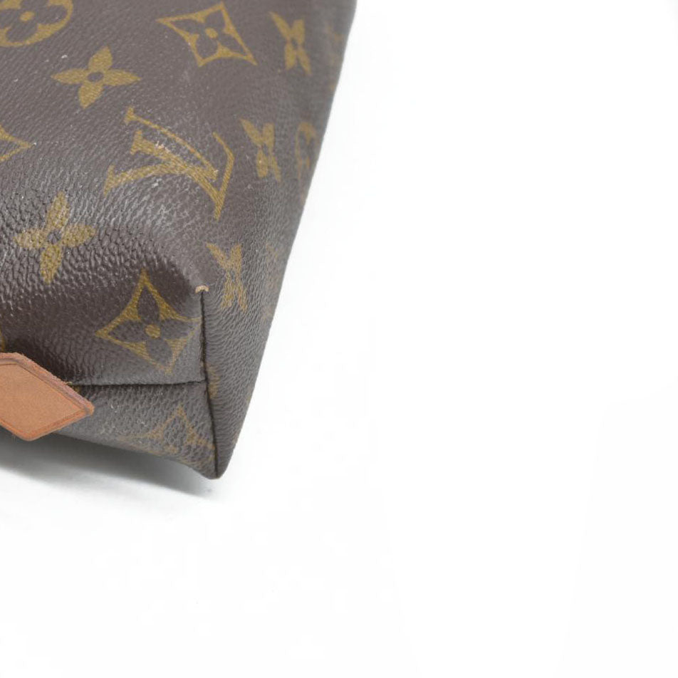 $715 Louis Vuitton  Monogram Cosmetic Pouch GM
