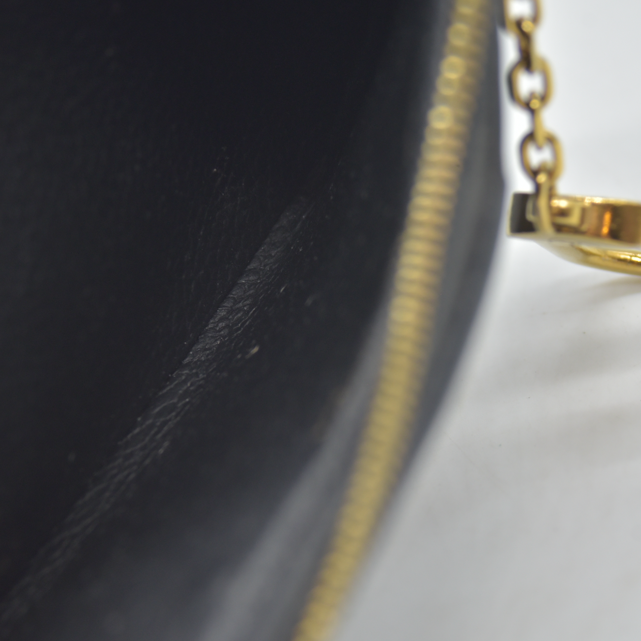 $840 Louis Vuitton  LV Monogram Empreinte Leather Card Holder Recto Verso