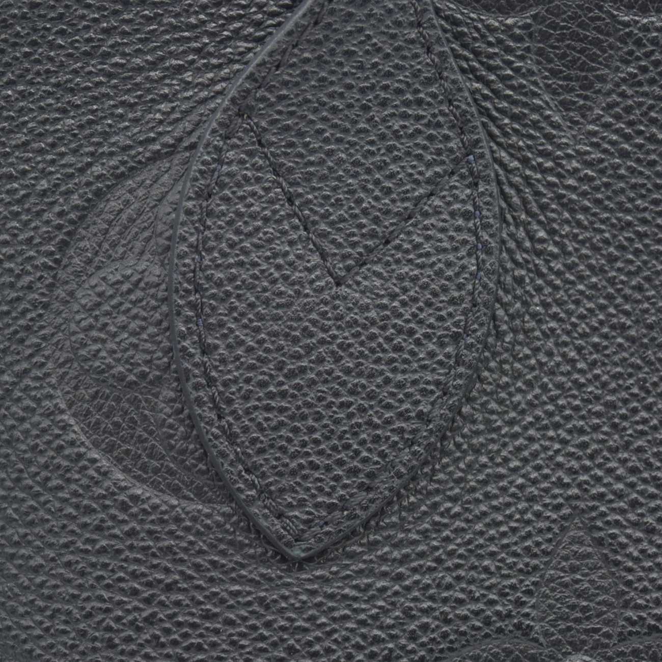 $2940 Louis Vuitton Monogram Giant Neverfull MM Black RFID
