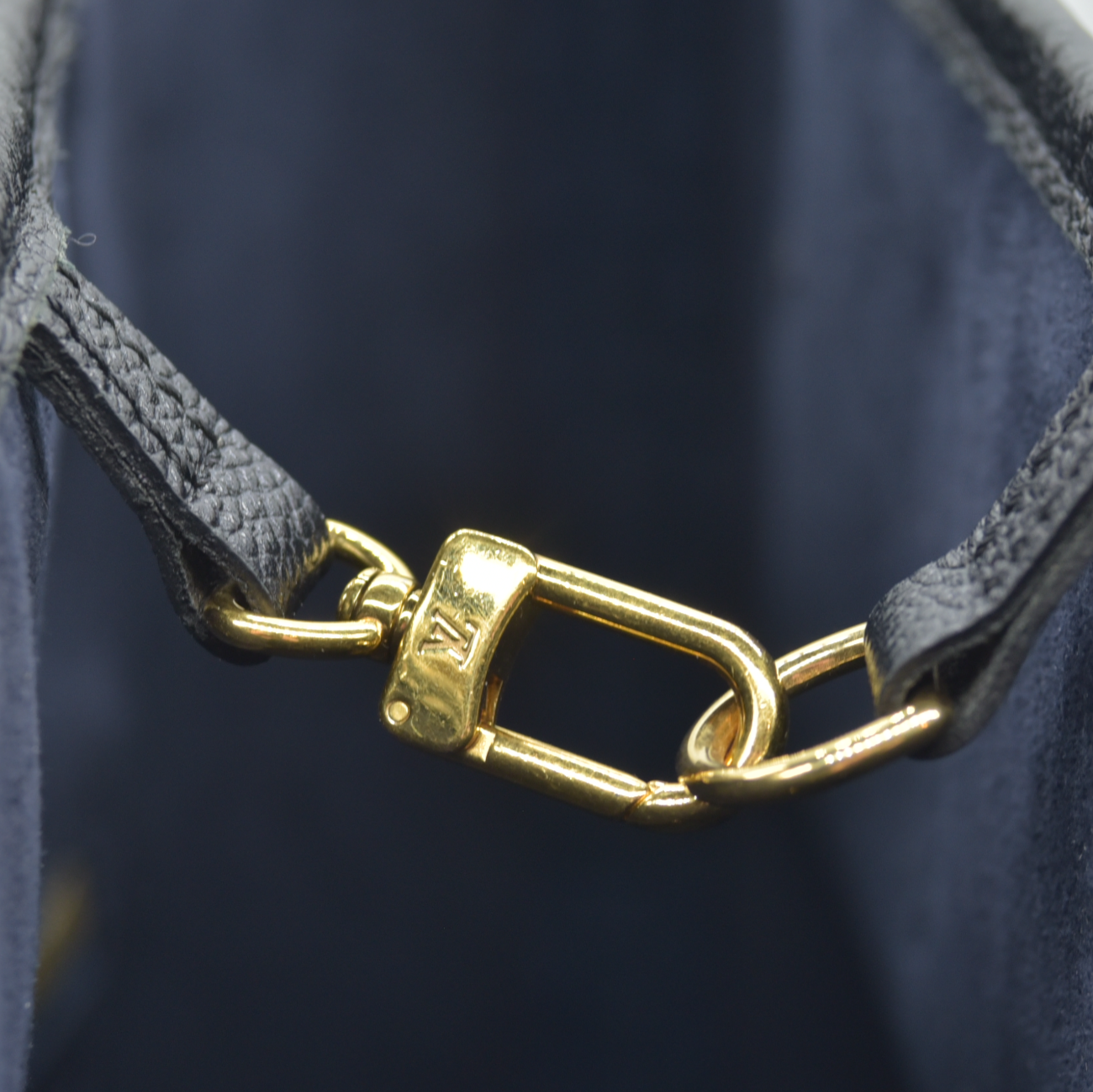 $2940 Louis Vuitton Monogram Giant Neverfull MM Black RFID