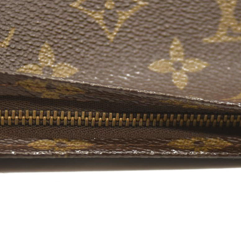 Louis Vuitton  Monogram Toiletry Pouch 26