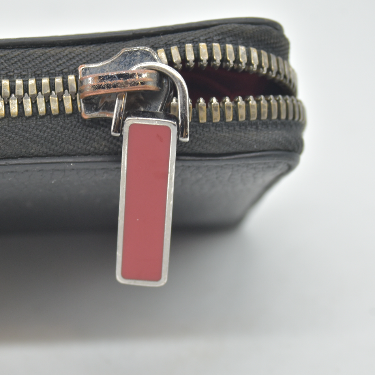 $790 Christian Louboutin Calfskin Panettone Zip Around Wallet Loubi Black