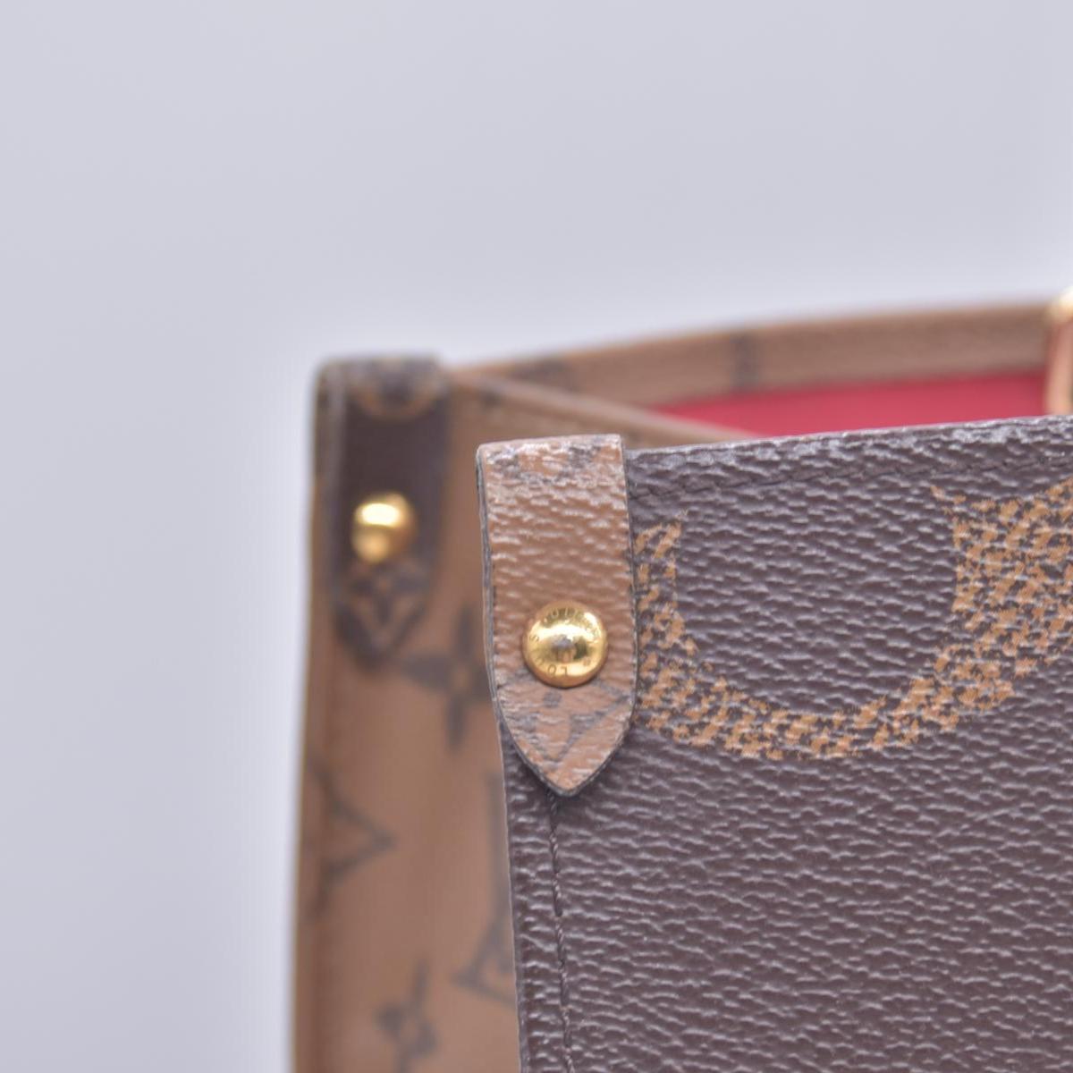 $3300 RFID Louis Vuitton Reverse Monogram Giant Onthego MM