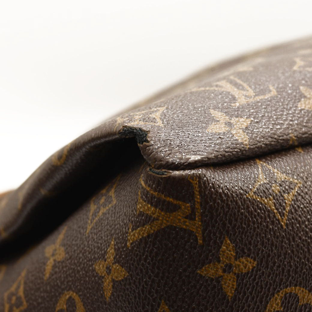 2010 $2600 LOUIS VUITTON Monogram Artsy MM AR4110