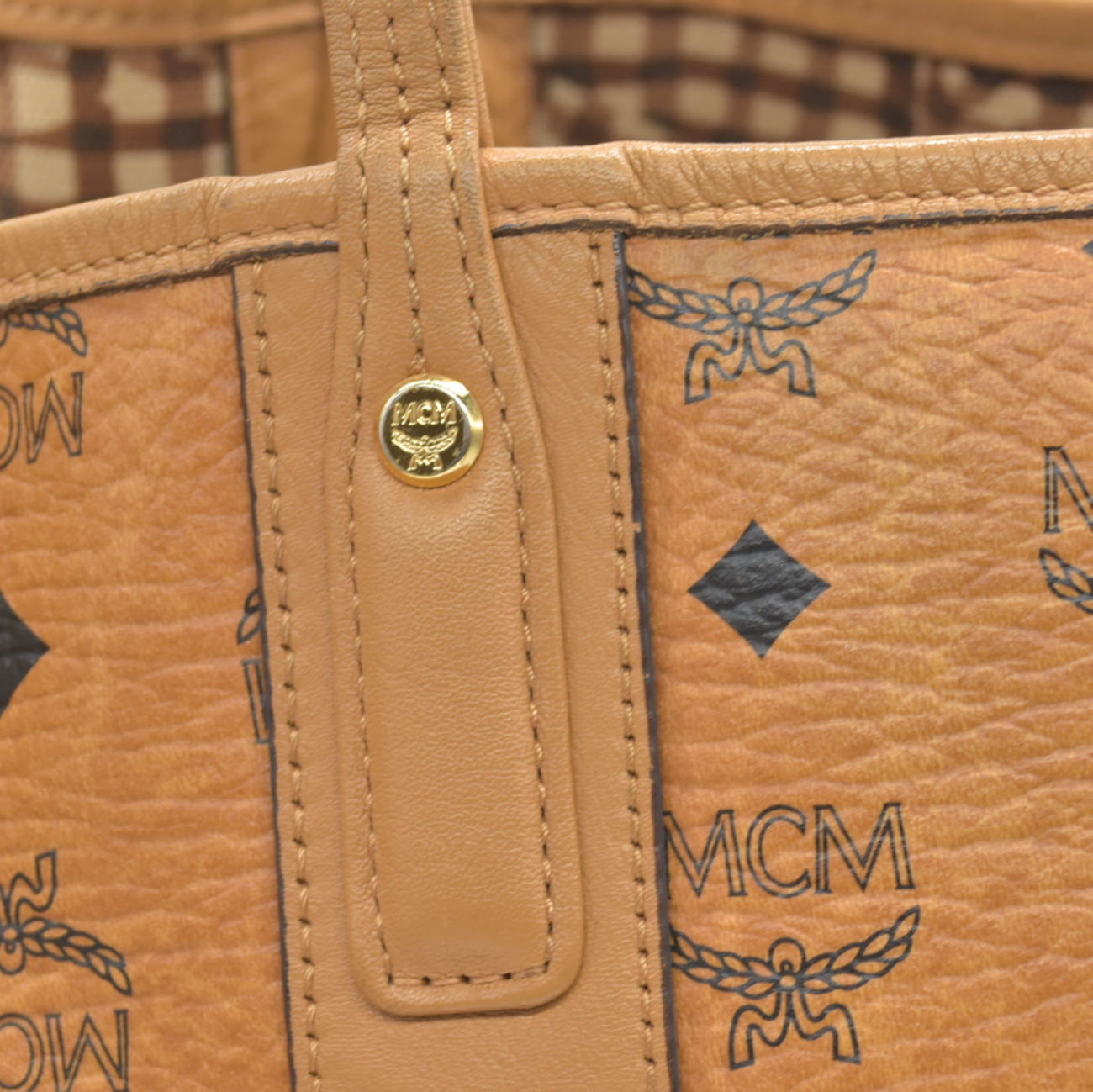 $880 MCM Visetos Large Liz Reversible Shopper Tote Cognac