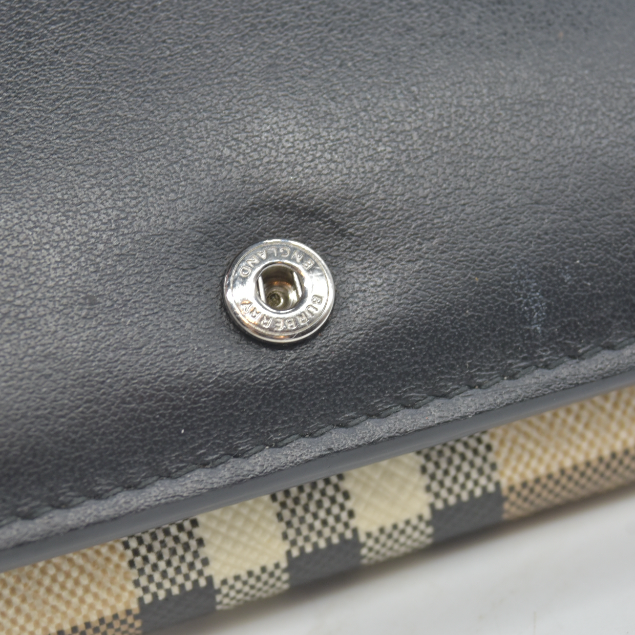 $590 Burberry Men's Trifold Wallet Archive Beige