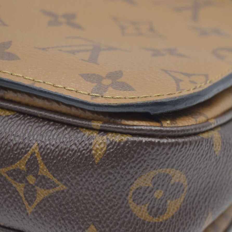 $2790 Louis Vuitton Reverse Monogrm Giant Pochette Metis  SD0169