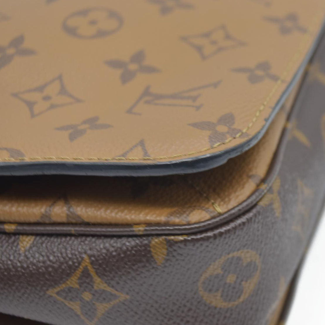 $2790 Louis Vuitton Reverse Monogrm Giant Pochette Metis  SD0169