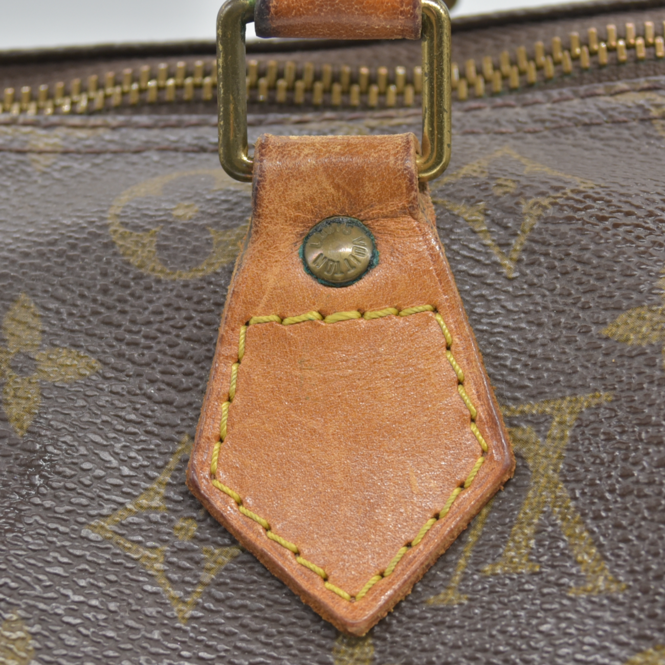 $1630 Pre-Owned Louis Vuitton Monogram Speedy 30 SD0967 1997