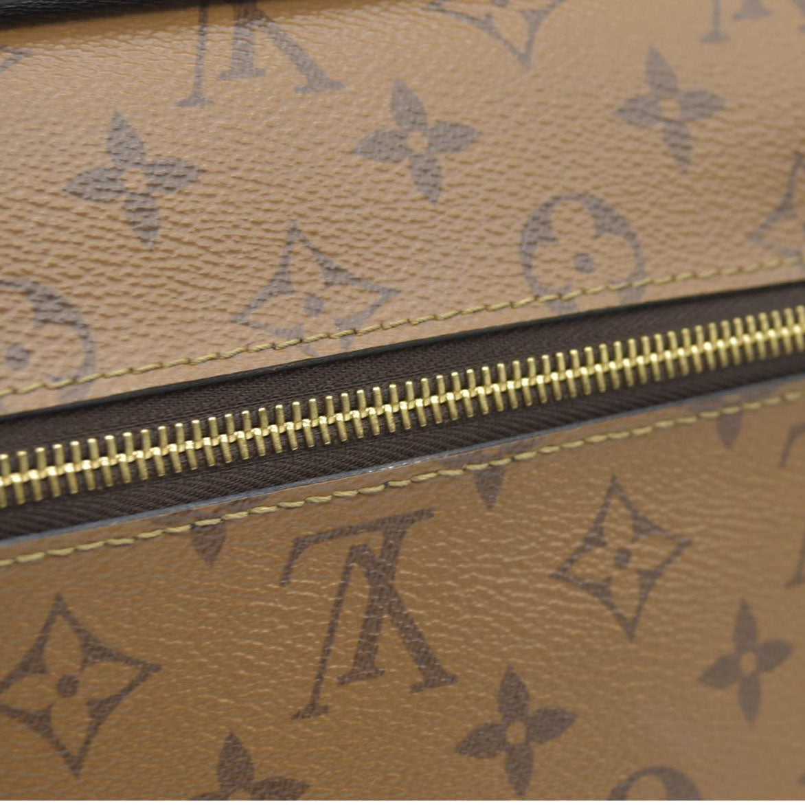$2790 Louis Vuitton Reverse Monogrm Giant Pochette Metis  SD0169