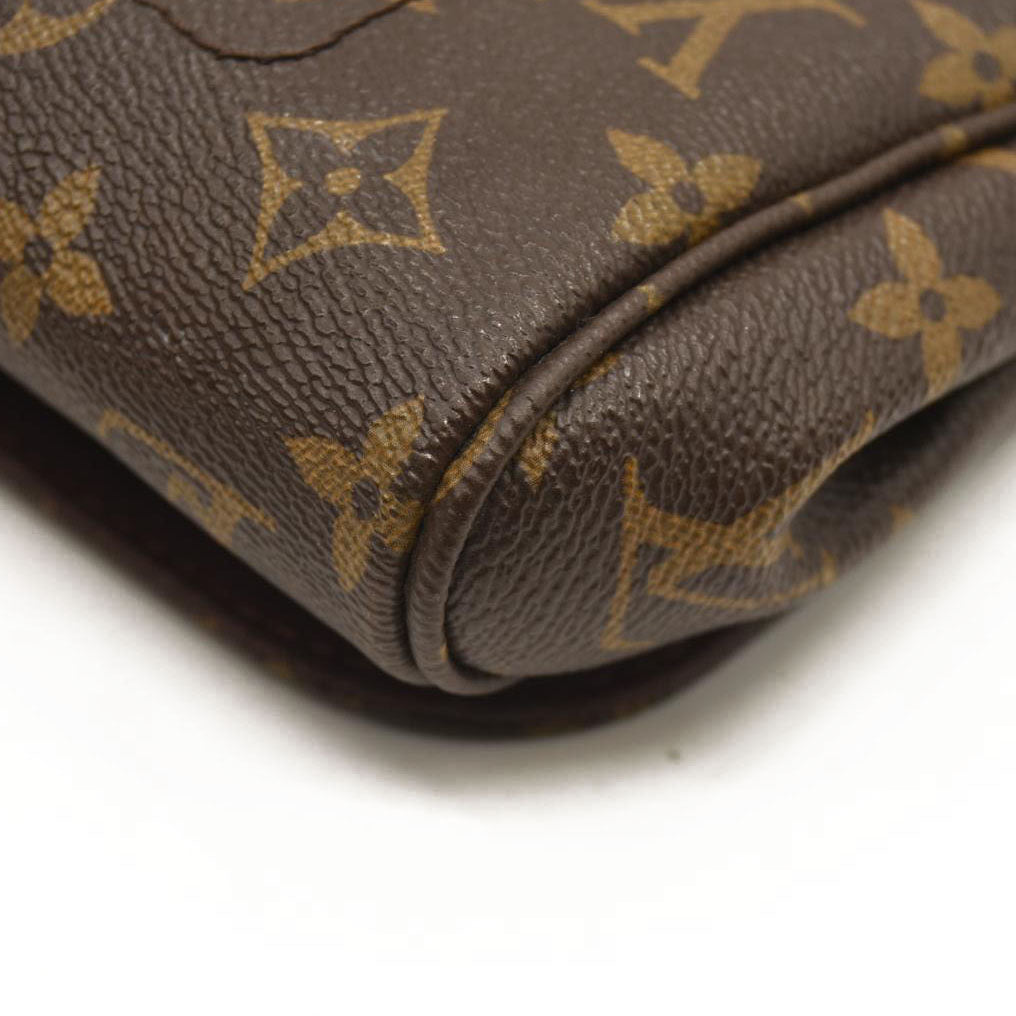 Louis Vuitton  Monogram Favorite PM SA4136