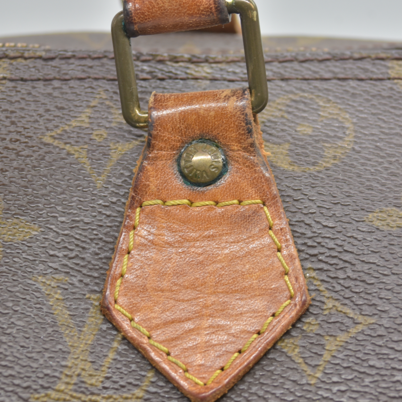 $1630 Pre-Owned Louis Vuitton Monogram Speedy 30 SD0967 1997