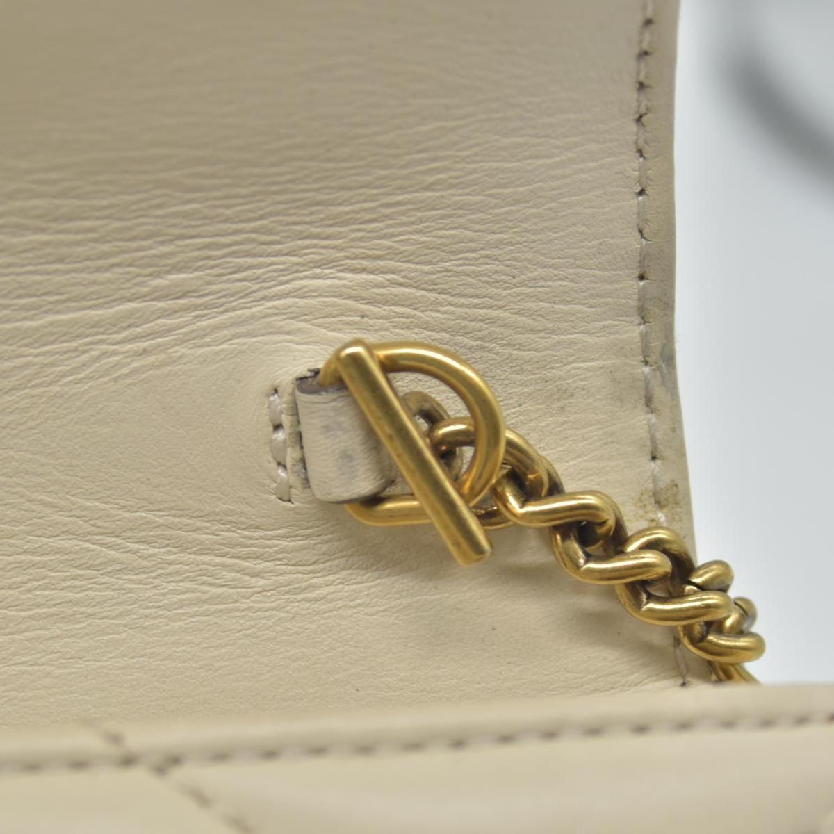 $1590 GUCCI GG Marmont Quilted Leather Super Mini Bag Cream