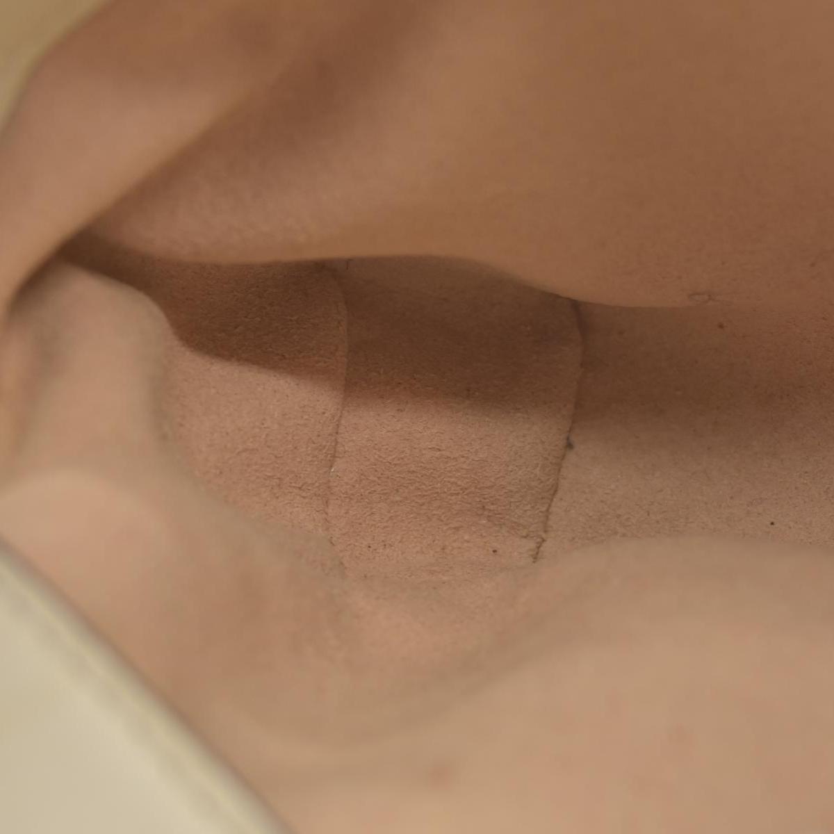 $1590 GUCCI GG Marmont Quilted Leather Super Mini Bag Cream