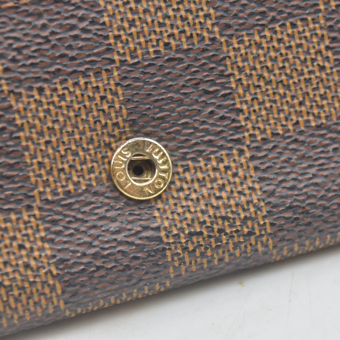 $345 2012 Louis Vuitton Damier Ebene Multicles 4 Key Holder CT1162