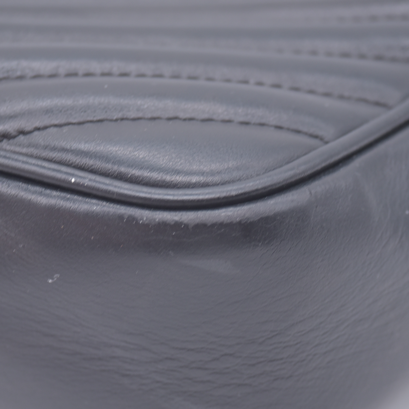$1890 Saint Laurent Calfskin Matelasse Monogram Monochrome Lou Camera Bag Black
